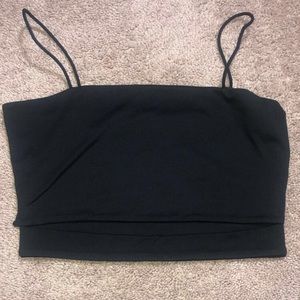 Black cropped tank